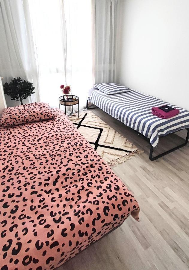 Bel Appartement Entre Disney Land Et Paris Chelles  Exteriör bild