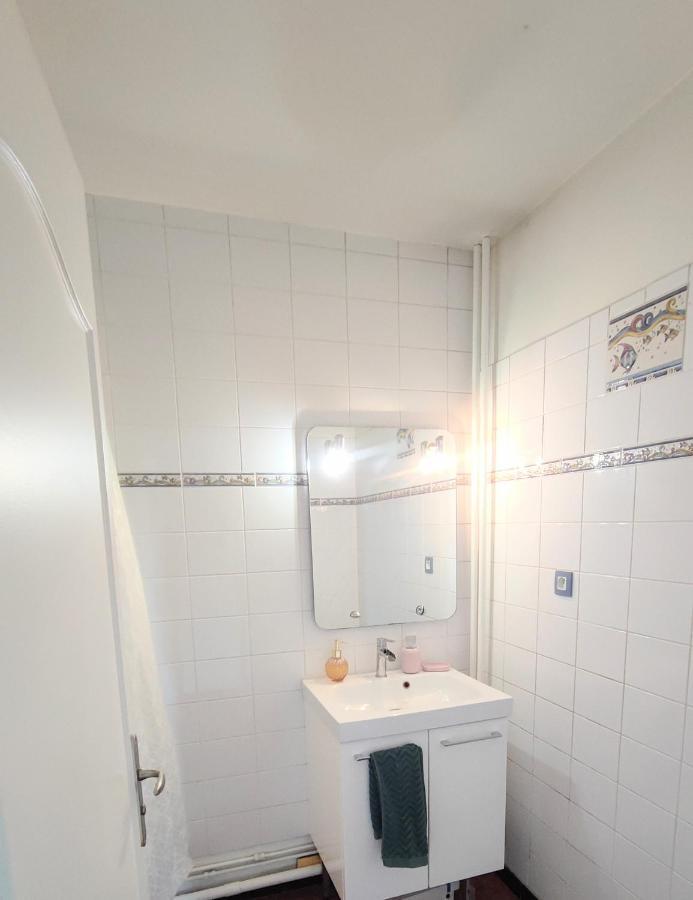 Bel Appartement Entre Disney Land Et Paris Chelles  Exteriör bild